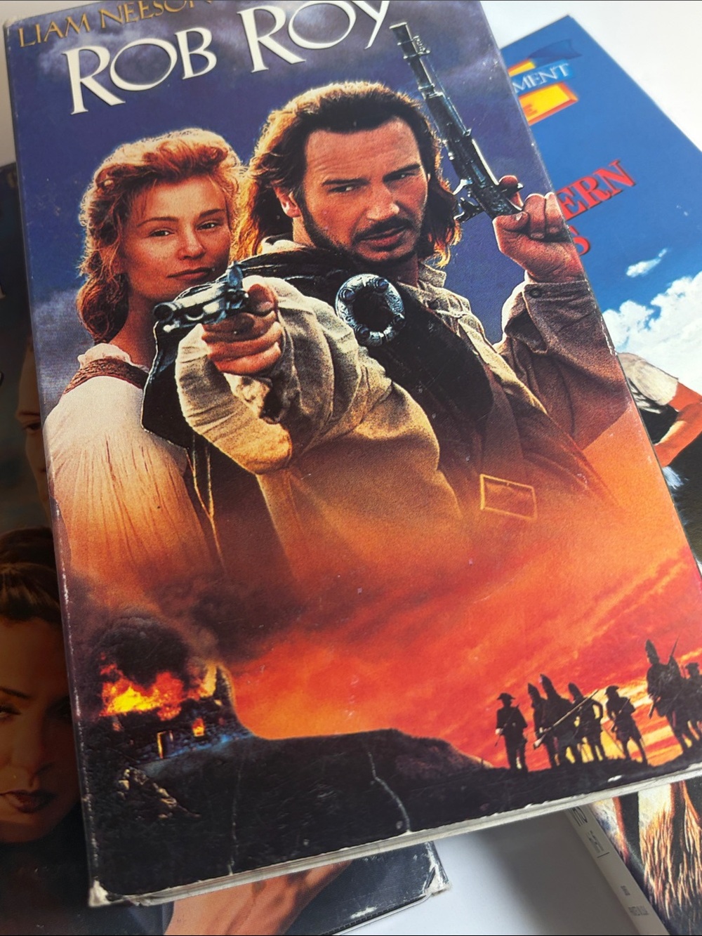 Lot of Vintage VHS Tapes - Rob Roy, Laura, and Where the Red Fern Grows - Picture 10 of 11